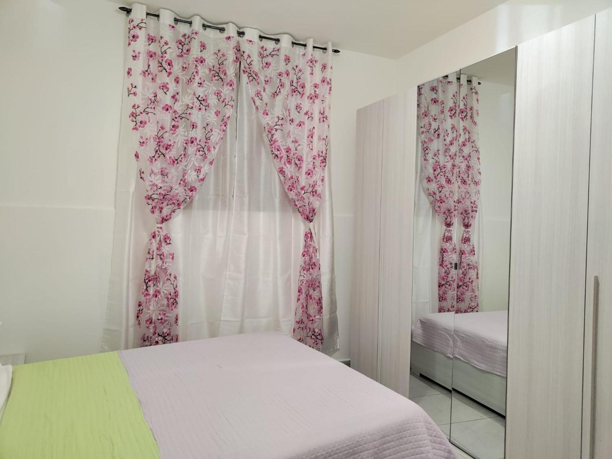 Appartamento Lovely Near *